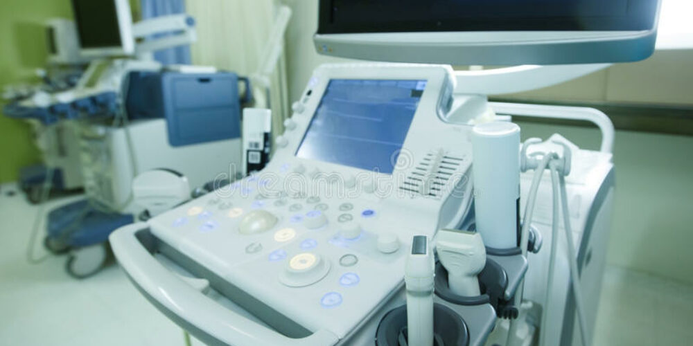 medical-ultrasound-machine-linear-probes-hospital-diagnostic-room-modern-equipment-preventional-medicine-58848025